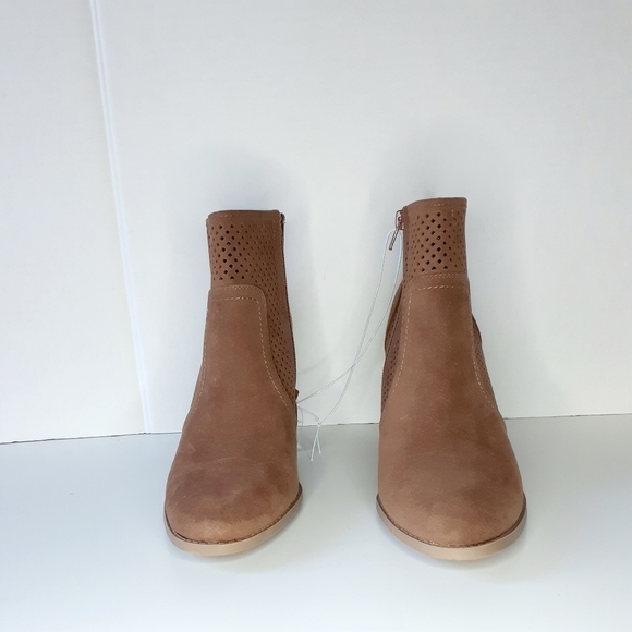 🍂 Universal Thread Crissy Laser Cut Ankle Boots Size 10 - Picture 9 of 12